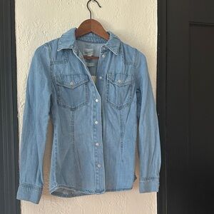 Universal Thread Light Blue Button Down Shirt